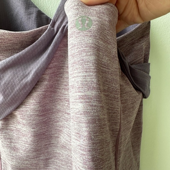 Lululemon Spin Me Tank Top Purple Twist Back Built in Bra Hook Closure Size 6 - Picture 6 of 6